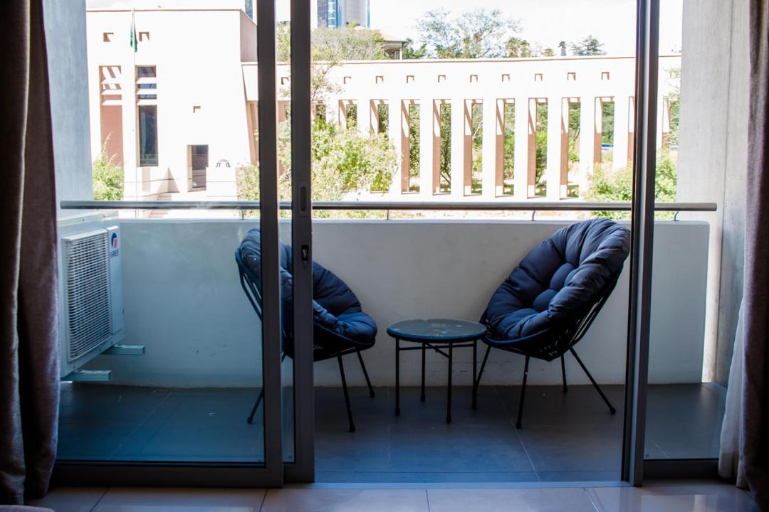 Urban Oasis Apartments At Freedom Plaza Windhoek Exteriör bild